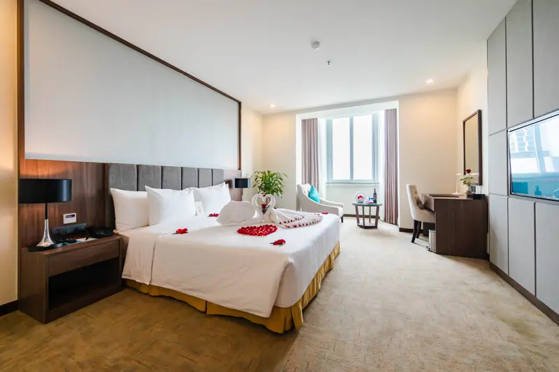 Phòng Deluxe King 33 m² ở Mường Thanh Holiday Suối Mơ