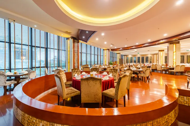 Không gian nhà hàng Thiên Cung ở Mường Thanh Luxury Quảng Ninh